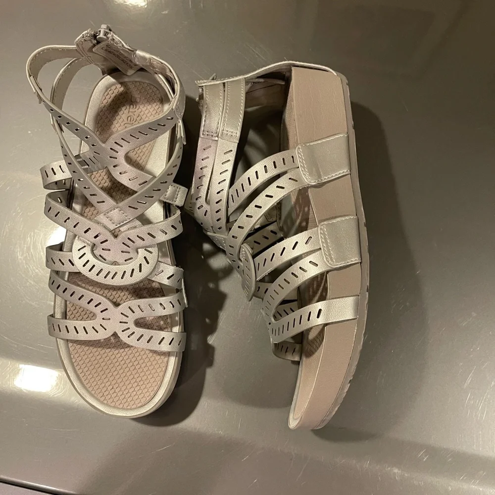 Baretraps women’s silver gladiator sandals 7.5 - Picture 4 of 6